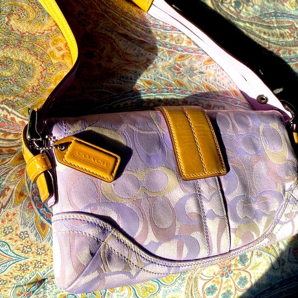 LIMITED EDITION RARE COACH LILAC SOHO BAGUETTE💜💜💜 - Picture 3 of 6